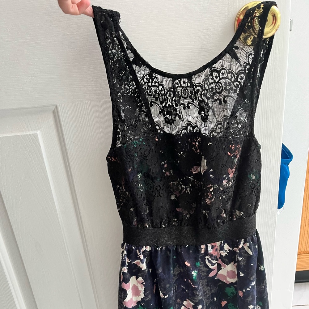 Urban outfitter’s short kimchi blue dress XS cute lace top and back!